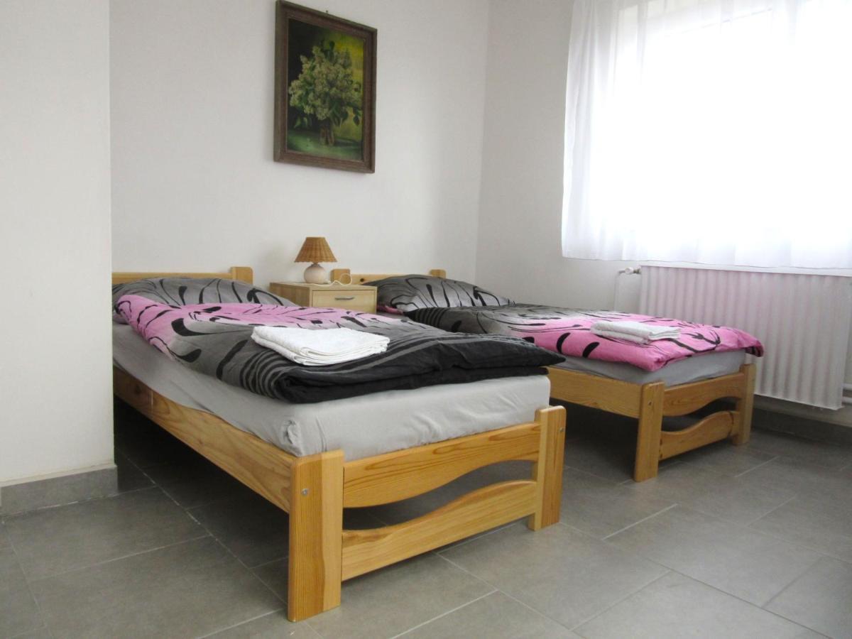 Vila Rybnicek Brada Buitenkant foto